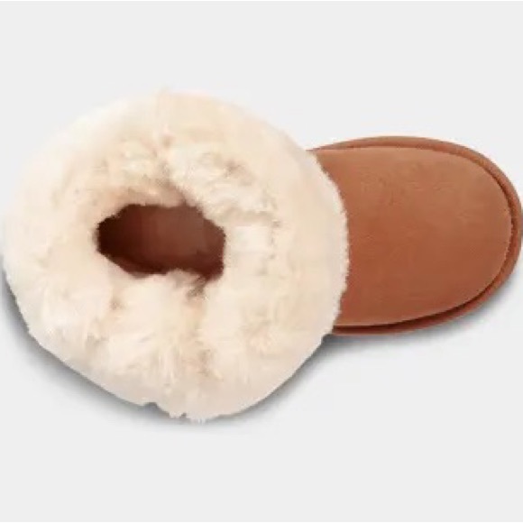 UGG Kids Bailey Button Boots - Picture 7 of 9